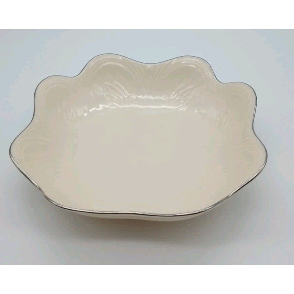 Lenox Saybrooke Scalloped Candy Nut Dish Ivory Platinum Rim 8"